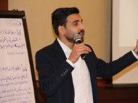 الشباب من الأحزاب السياسية 
